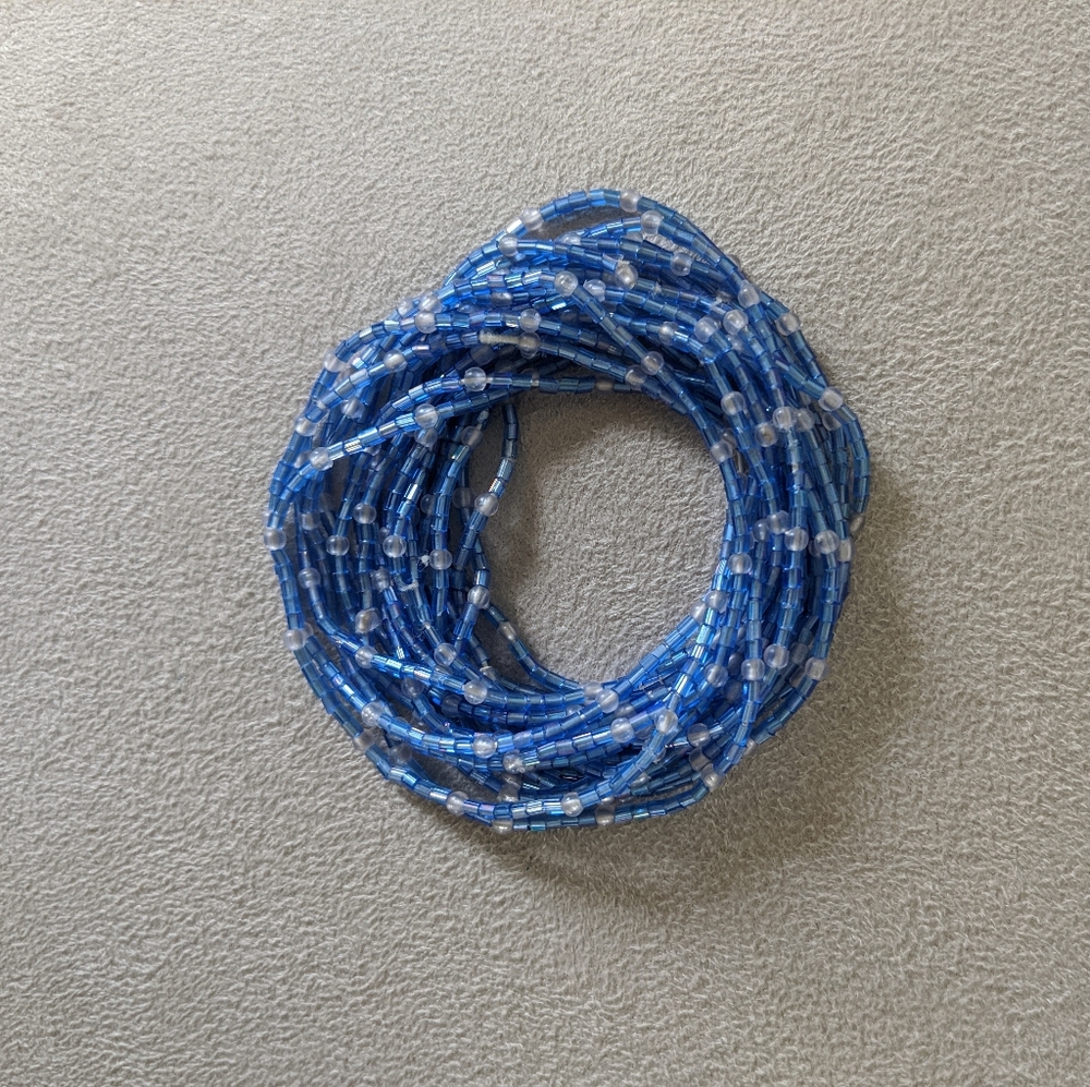 Blue bead string bracelet set
